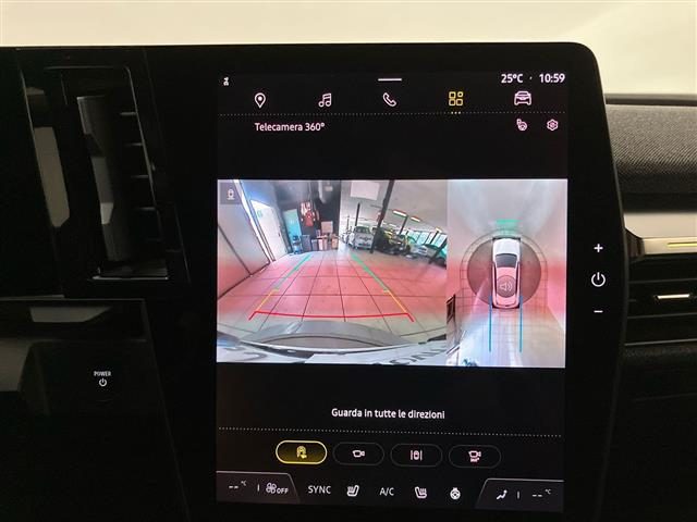 RENAULT Megane usata, con USB