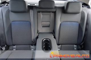 VOLKSWAGEN Golf usata, con Fari LED
