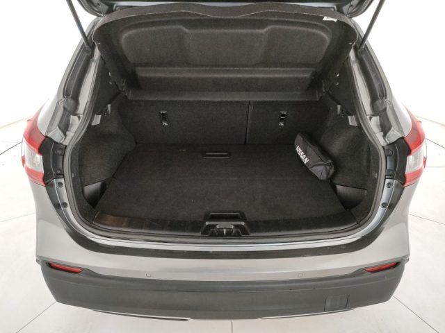 NISSAN Qashqai usata, con Luci diurne LED