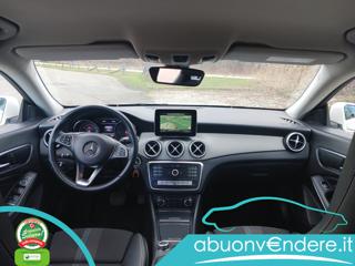 MERCEDES-BENZ CLA 200 usata, con Fari Xenon
