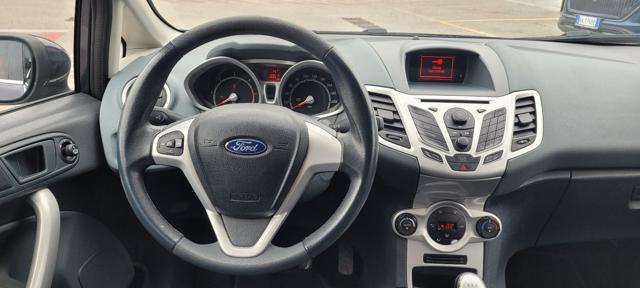 FORD Fiesta usata, con ESP