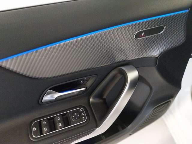 MERCEDES-BENZ A 180 usata, con Alzacristalli elettrici
