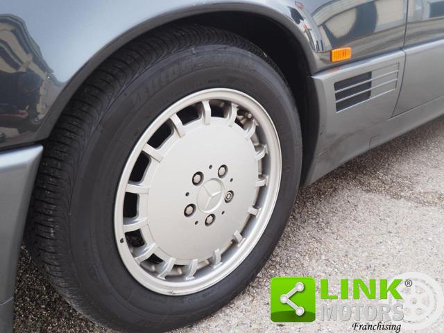 MERCEDES-BENZ SL 300 usata, con Specchietti laterali elettrici