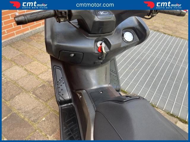 KYMCO Xciting 300 usata 11