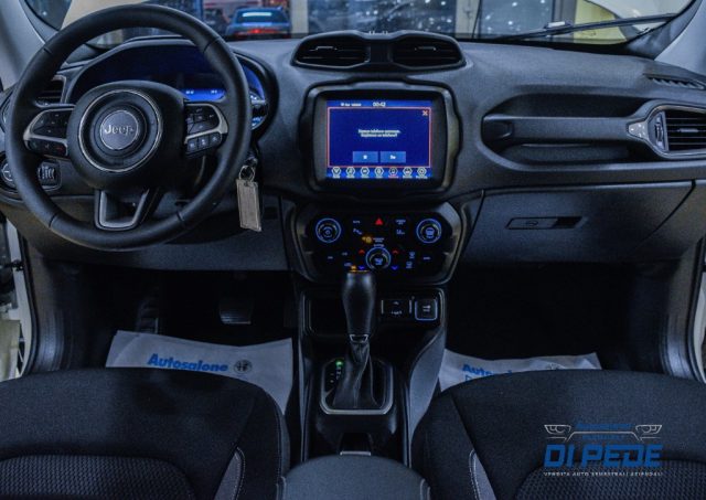 JEEP Renegade usata, con USB