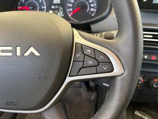 DACIA Sandero usata, con Touch screen