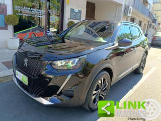PEUGEOT 2008 usata, con Volante in pelle