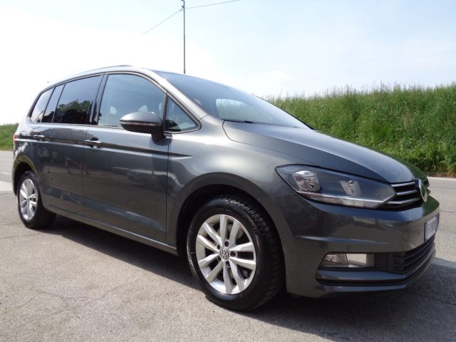 VOLKSWAGEN Touran usata, con Airbag