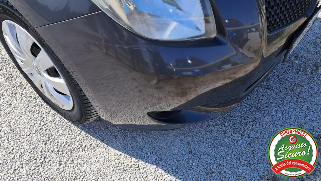 TOYOTA Yaris usata, con Autoradio