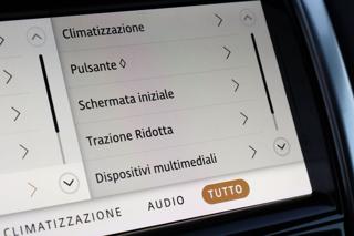 LAND ROVER Discovery Sport usata, con Sedile posteriore sdoppiato