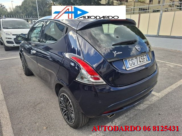 LANCIA Ypsilon usata, con Autoradio