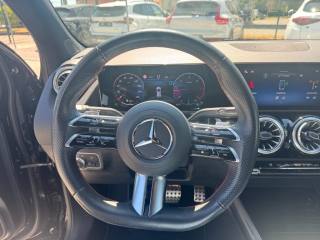 MERCEDES-BENZ GLA 200 usata, con Sistema di navigazione