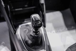 PEUGEOT 2008 usata, con Volante in pelle