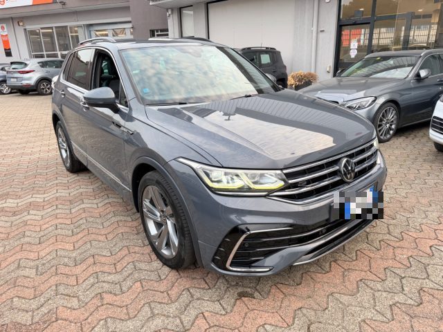 VOLKSWAGEN Tiguan usata, con Airbag laterali