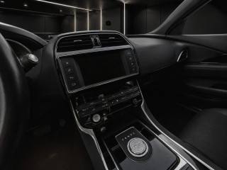 JAGUAR XE usata, con Cerchi in lega