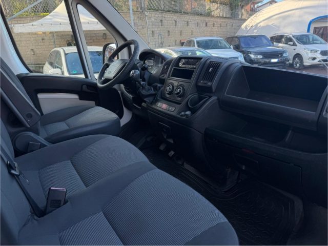 PEUGEOT Boxer usata, con Bracciolo