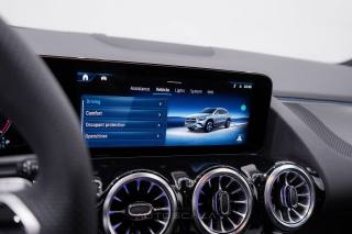 MERCEDES-BENZ GLA 200 usata, con Luci diurne LED