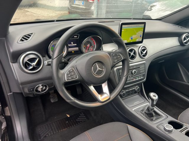 MERCEDES-BENZ CLA 180 usata, con Fari Xenon