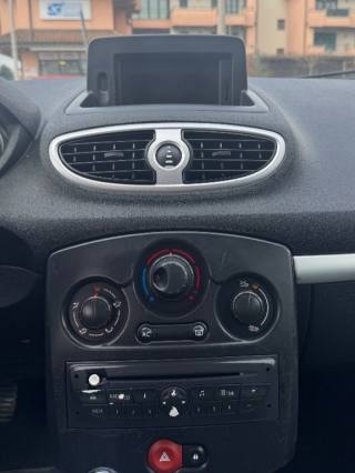 RENAULT Clio usata, con Servosterzo