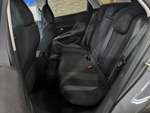 PEUGEOT 3008 usata, con Sistema di navigazione