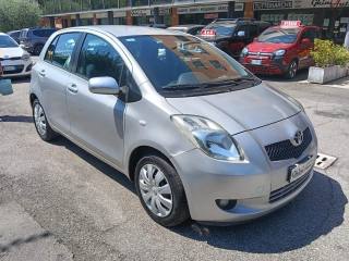TOYOTA Yaris usata, con Boardcomputer