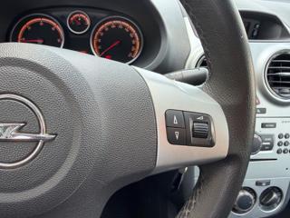OPEL Corsa usata, con Interni in pelle