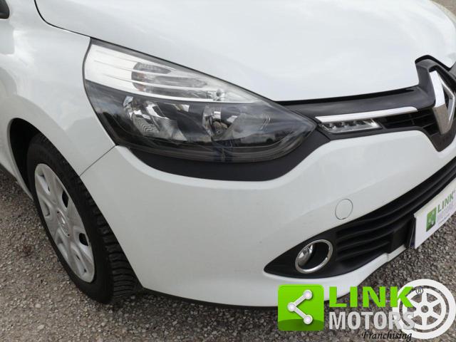 RENAULT Clio usata, con Specchietti laterali elettrici