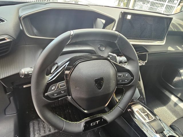 PEUGEOT 2008 usata, con Cruise Control