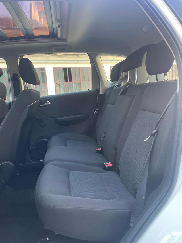 MERCEDES-BENZ A 160 usata, con Specchietti laterali elettrici
