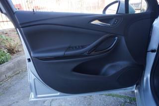 OPEL Astra usata, con Sistema di navigazione