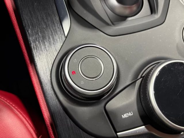 ALFA ROMEO Stelvio usata, con Luci diurne LED