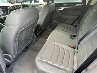 VOLKSWAGEN Touareg usata, con Interni in pelle