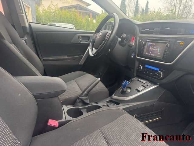 TOYOTA Auris usata, con Chiusura centralizzata