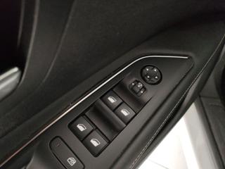 PEUGEOT 3008 usata, con Volante in pelle