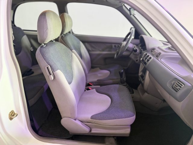 NISSAN Micra usata 5