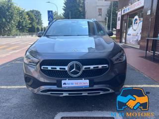 MERCEDES-BENZ GLA 200 usata, con Airbag