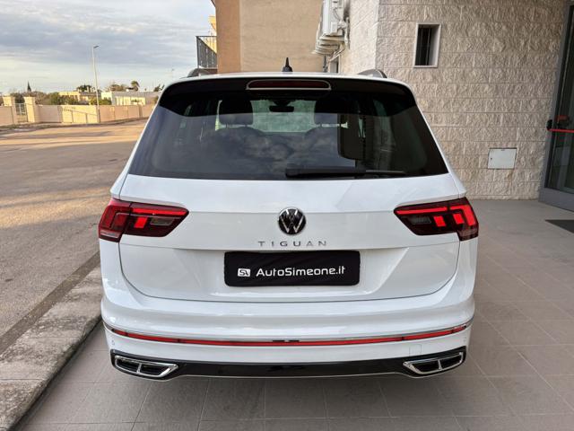 VOLKSWAGEN Tiguan usata, con Autoradio