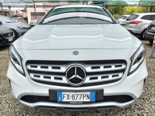MERCEDES-BENZ GLA 180 usata, con Airbag