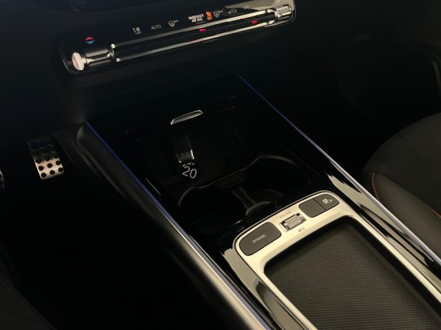 MERCEDES-BENZ GLA 200 usata, con Servosterzo
