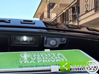 LAND ROVER Range Rover Velar usata, con Sedile posteriore sdoppiato