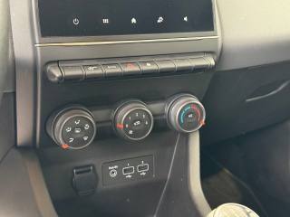 RENAULT Clio usata, con Specchietti laterali elettrici