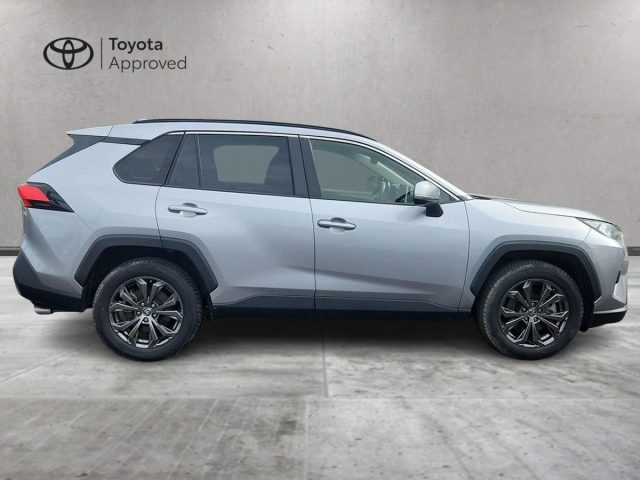 TOYOTA RAV 4 usata, con Cerchi in lega