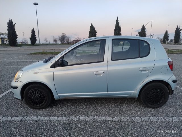 TOYOTA Yaris usata, con Lettore CD
