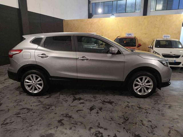 NISSAN Qashqai usata, con Autoradio