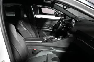 PEUGEOT 3008 usata, con Controllo automatico clima