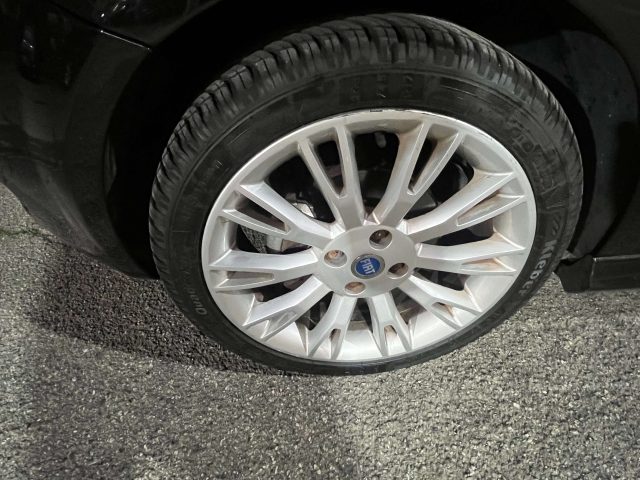FIAT Grande Punto usata, con Volante in pelle