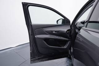 PEUGEOT 3008 usata, con Climatizzatore