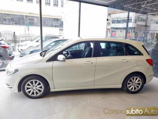 MERCEDES-BENZ B 180 usata, con Alzacristalli elettrici