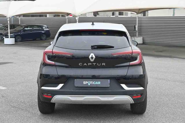 RENAULT Captur usata, con Autoradio