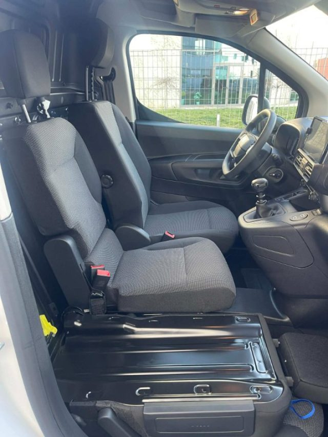 FIAT Doblo usata, con Sensori di parcheggio posteriori